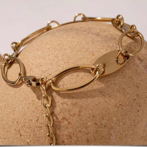 NEW 18k Gold Unique Chain Bracelet - Picture 2 of 8